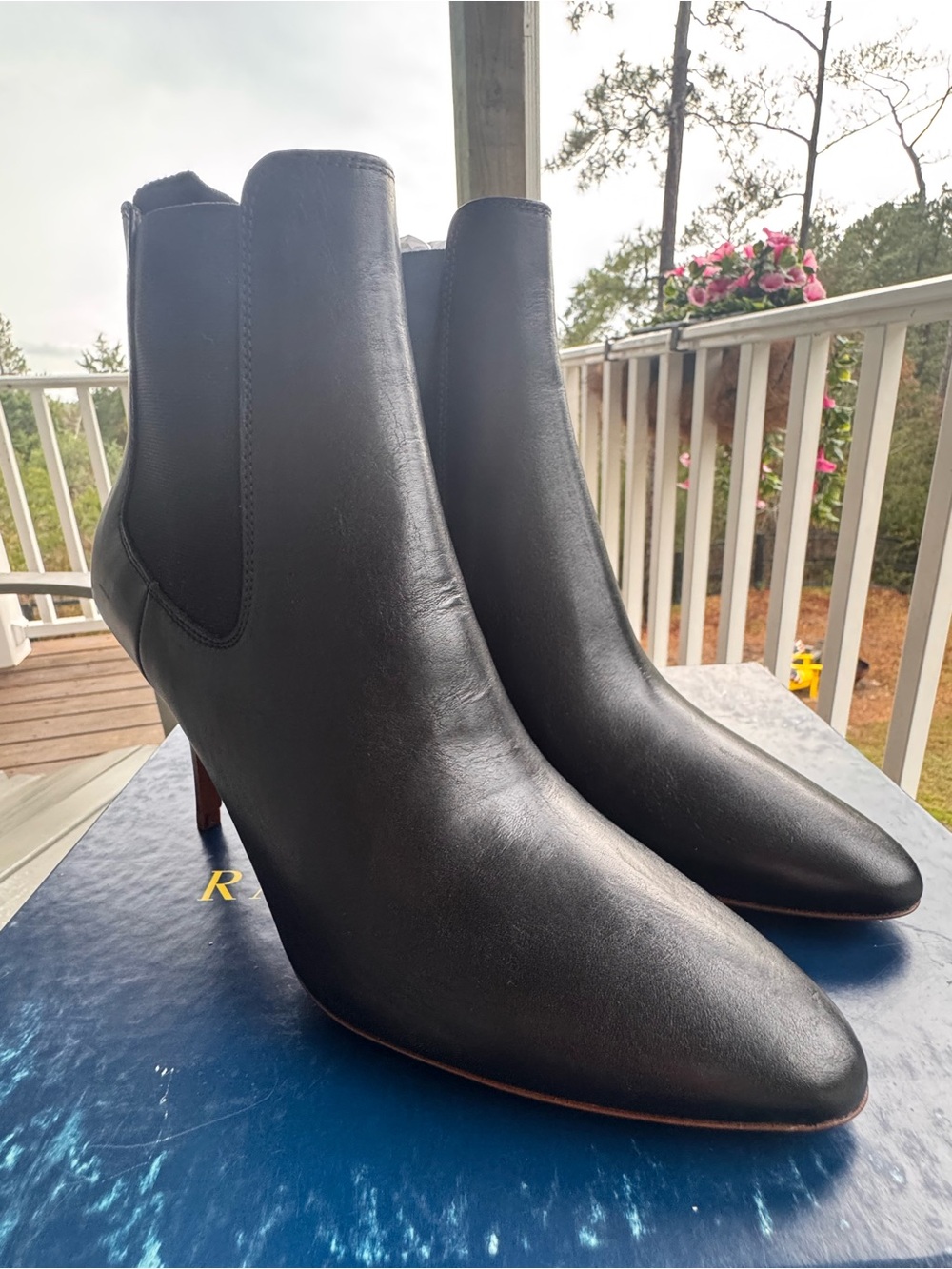 Polo Ralph Lauren Vachetta Leather Chelsea Kitten Heel Boots Black 8.5B NIB